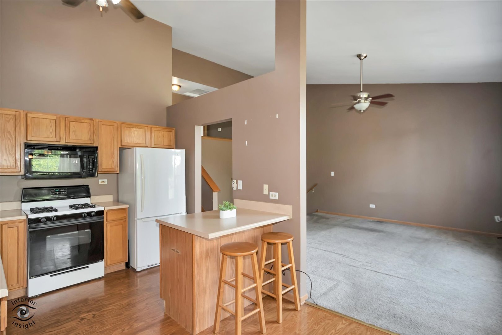 16006 Golfview Drive