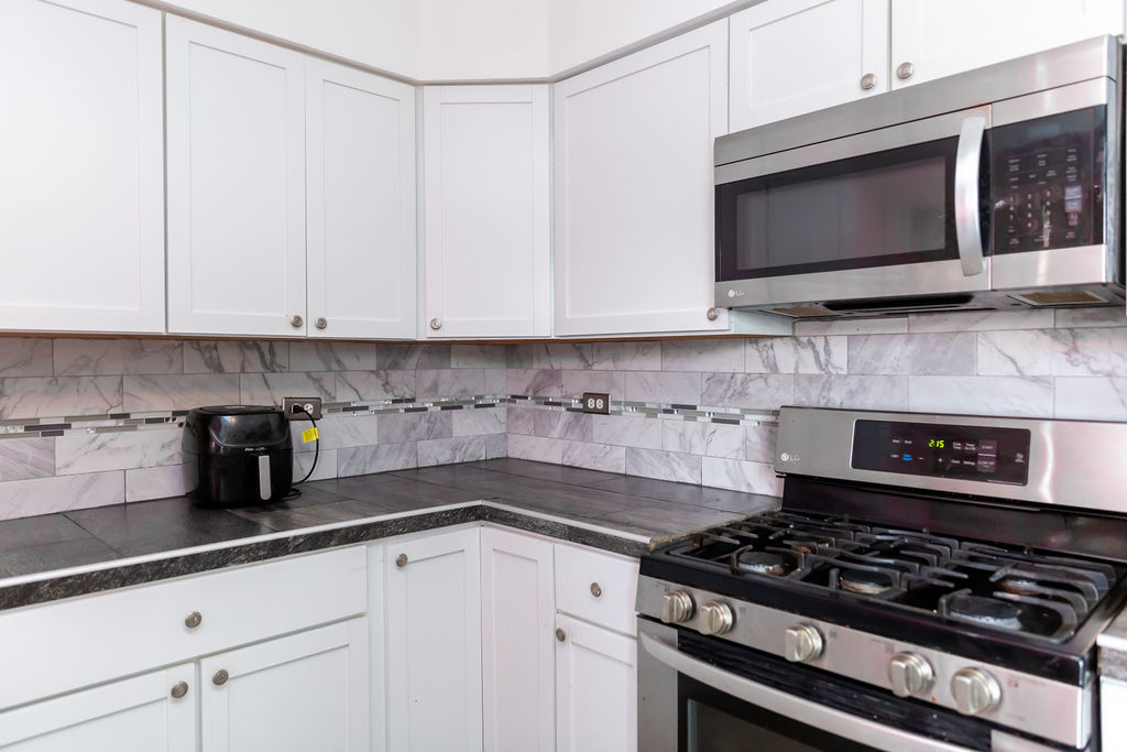 3905-3923 W 147th Street
