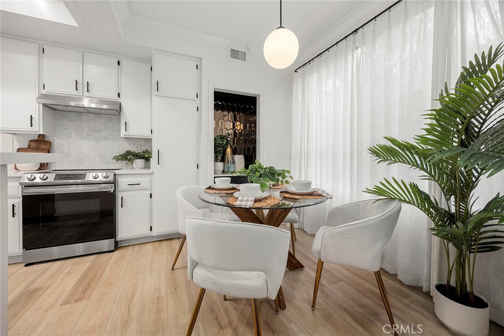 5722 E Stillwater 67