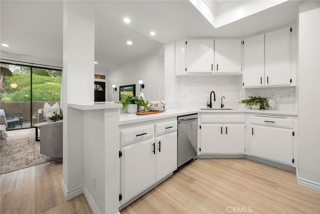 5722 E Stillwater 67