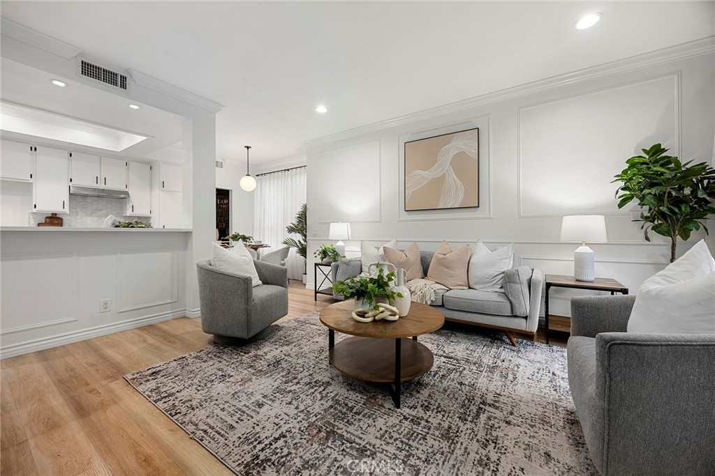 5722 E Stillwater 67