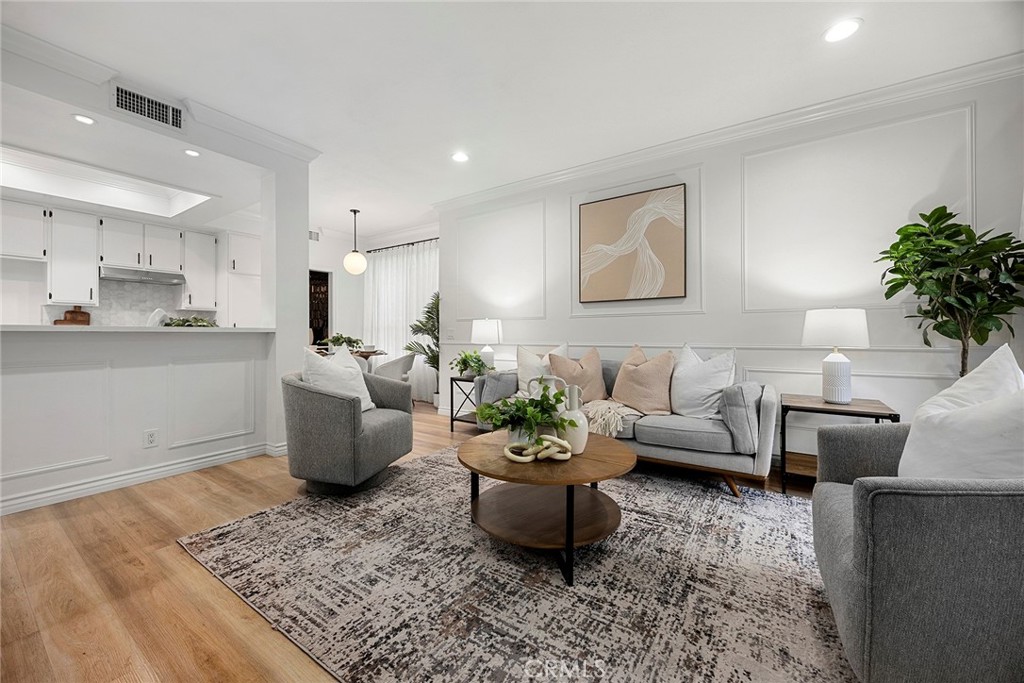 5722 E Stillwater 67