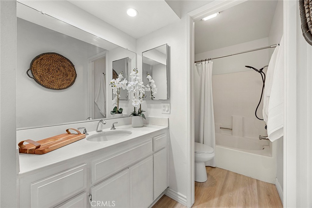 5722 E Stillwater 67