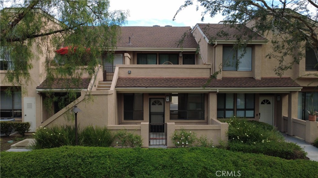 5722 E Stillwater