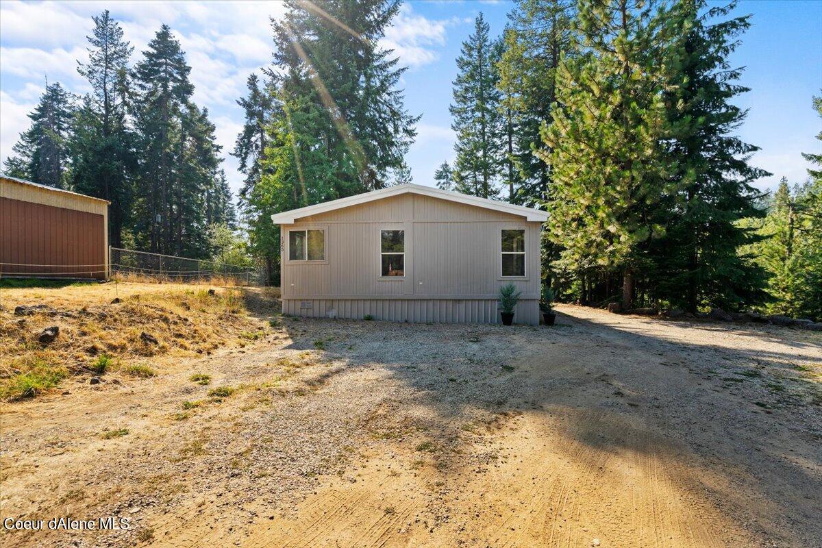 1365 S DILLON DR