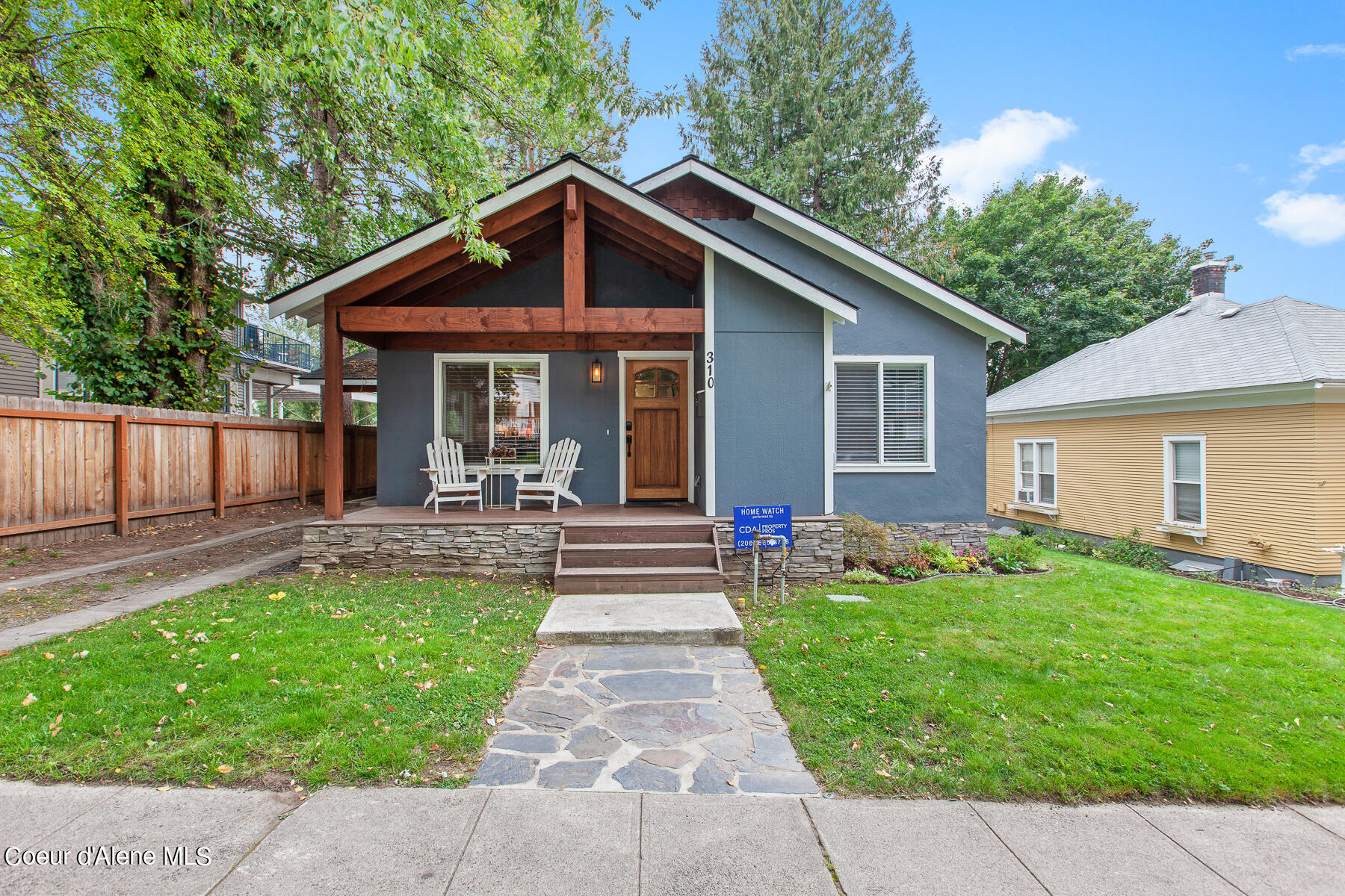 310 E WALLACE AVE