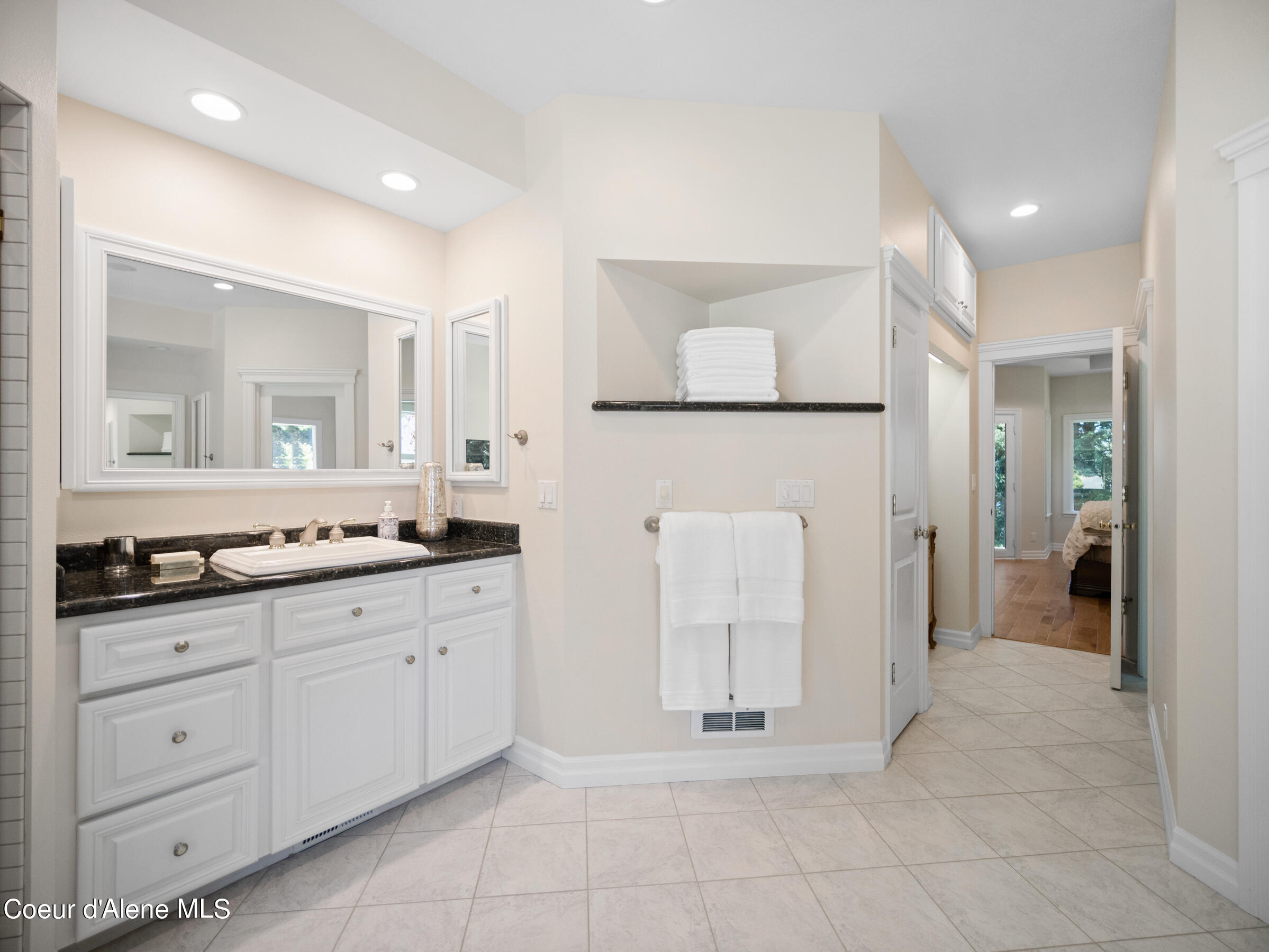 3927 E ARGENTINA LN, Coeur d'Alene