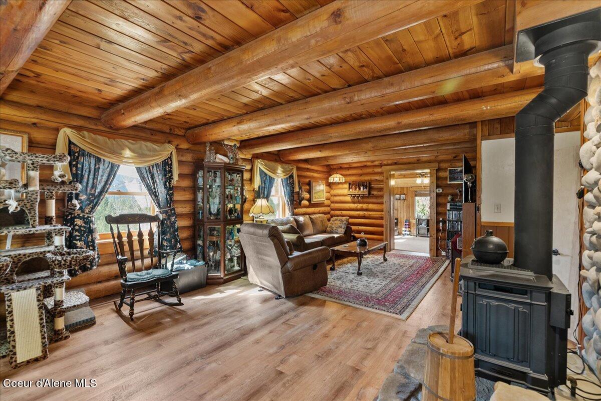 169 Chinook Way