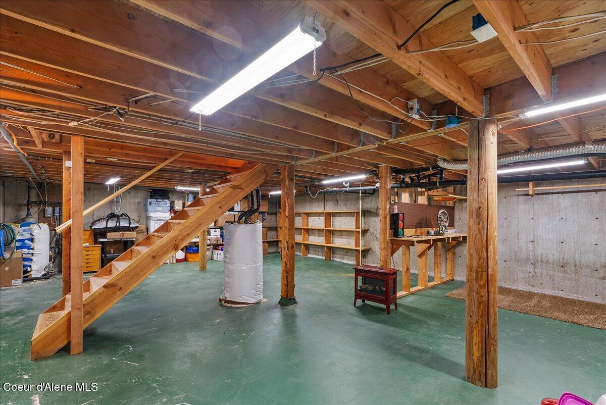 169 Chinook Way