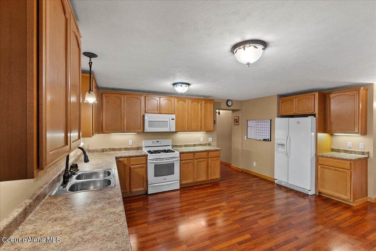 169 Chinook Way