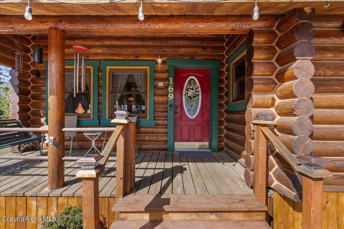169 Chinook Way