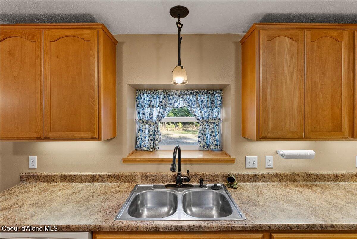 169 Chinook Way