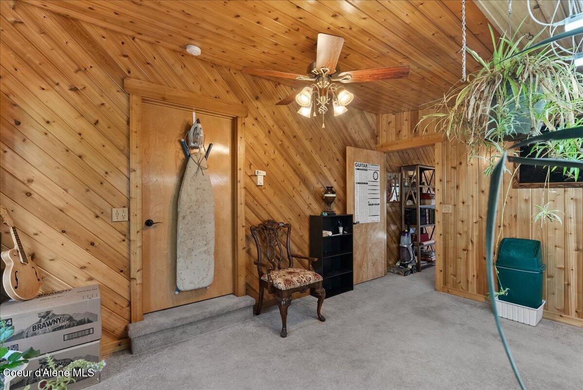169 Chinook Way