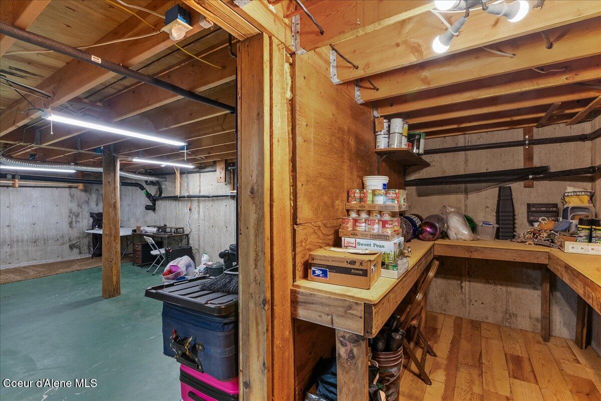 169 Chinook Way