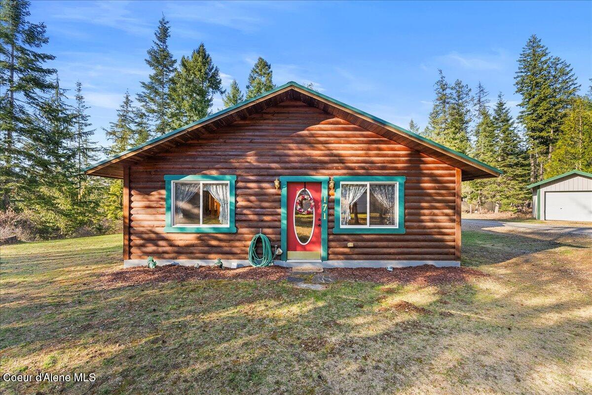 169 Chinook Way