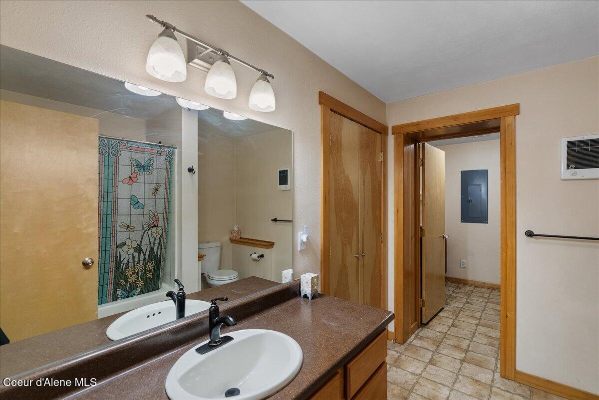 169 Chinook Way