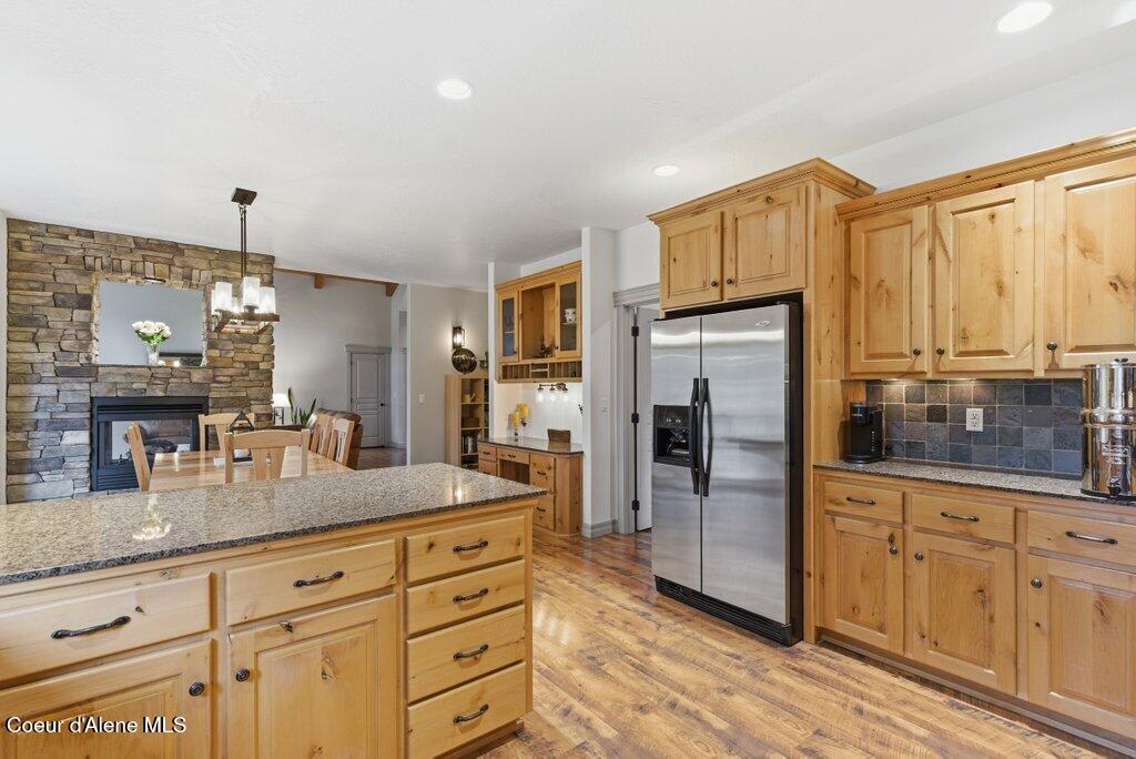 12377 N Bradbury DR