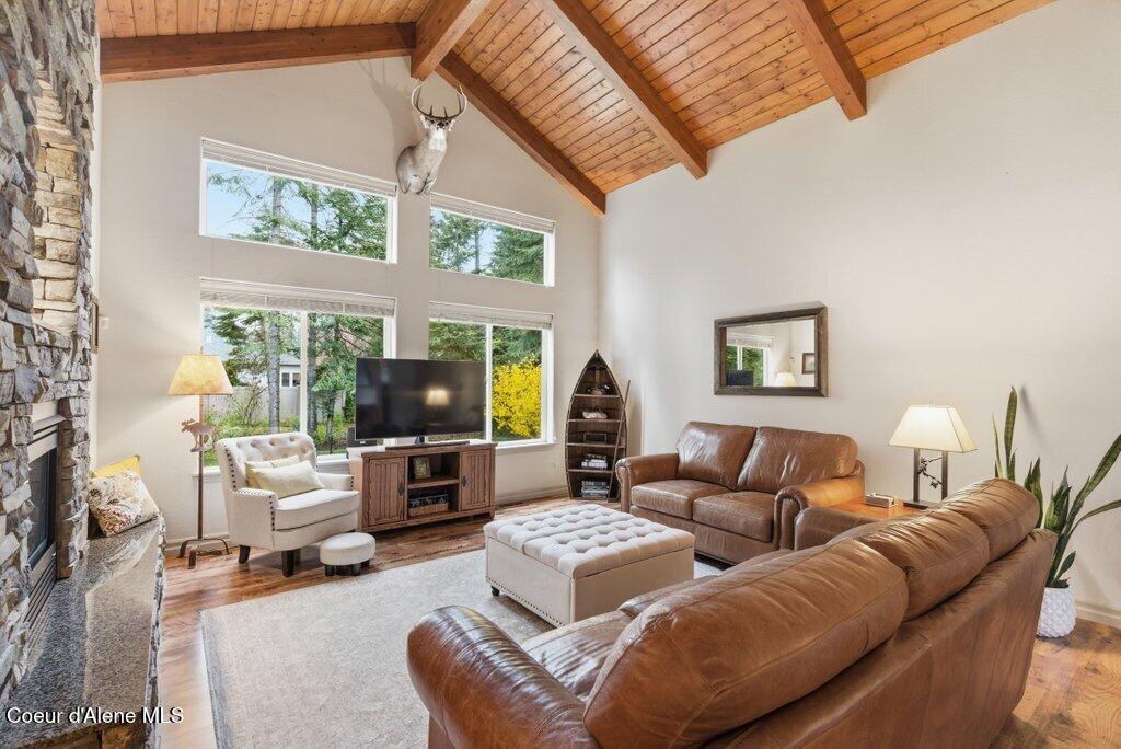 12377 N Bradbury DR