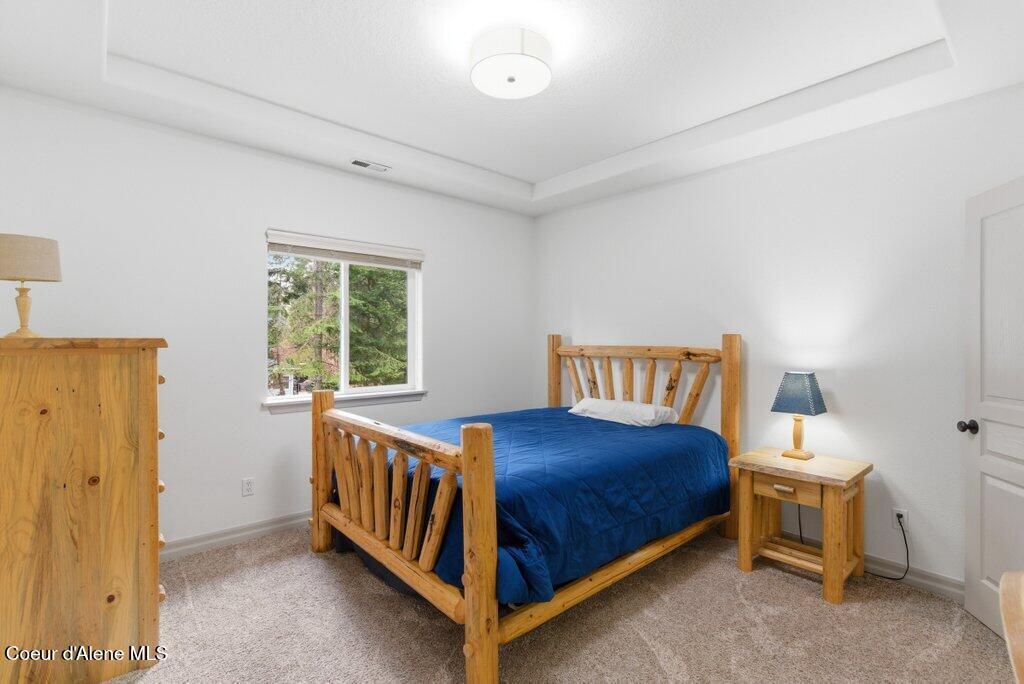 12377 N Bradbury DR