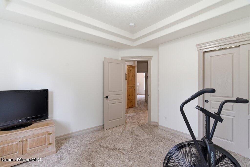 12377 N Bradbury DR