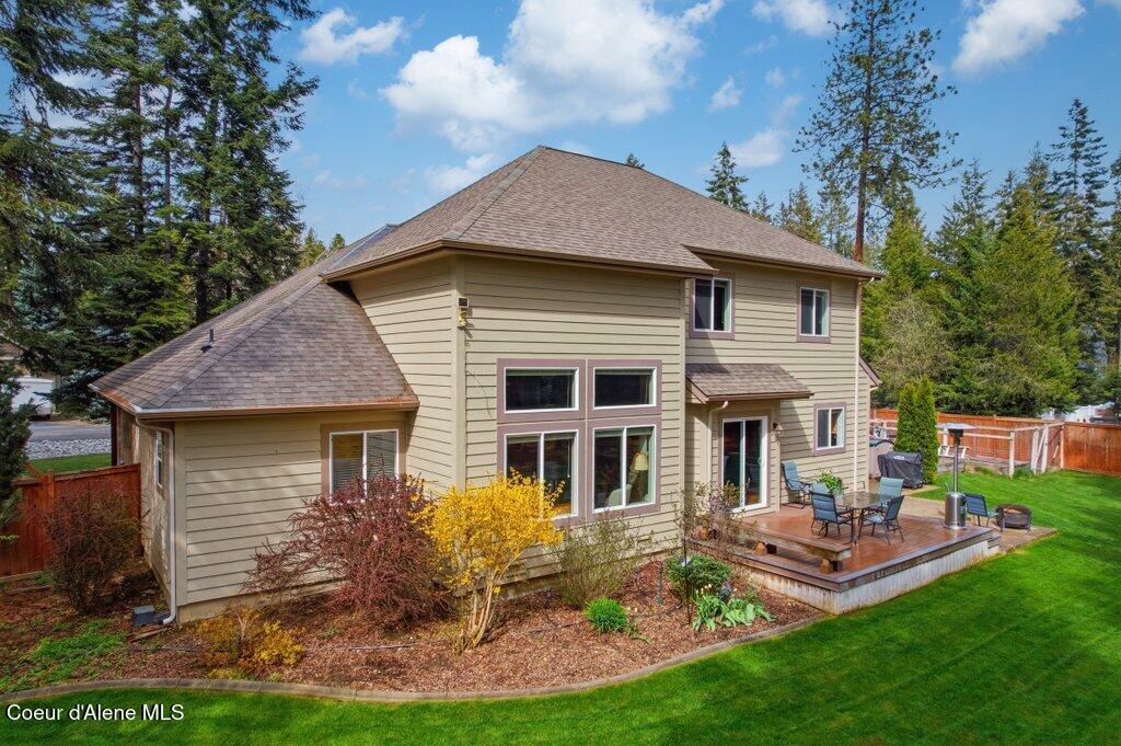 12377 N Bradbury DR