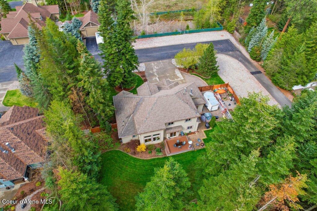 12377 N Bradbury DR