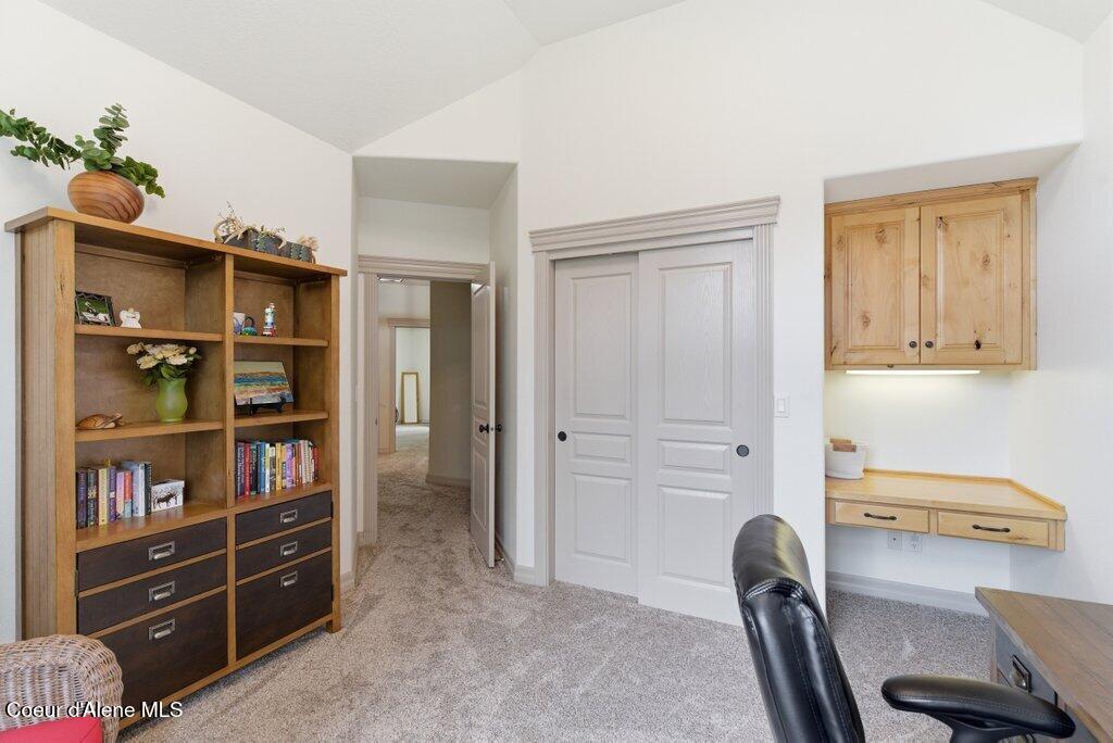 12377 N Bradbury DR