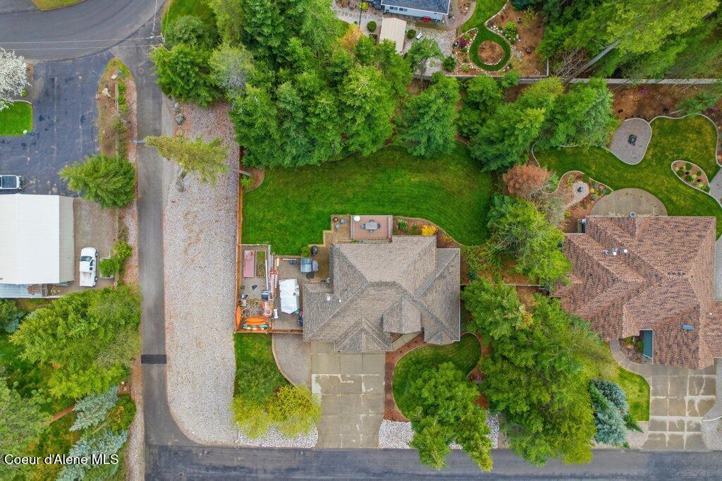 12377 N Bradbury DR