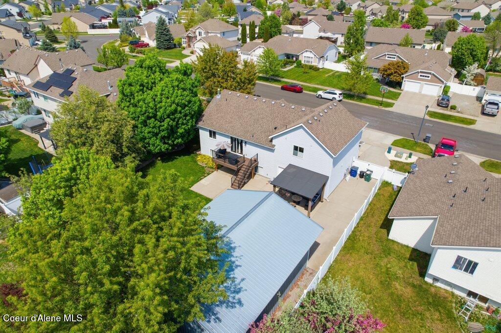 8299 N Raspberry LN