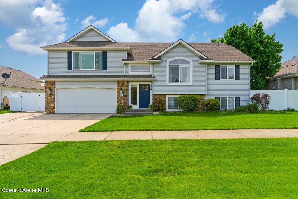 8299 N Raspberry LN