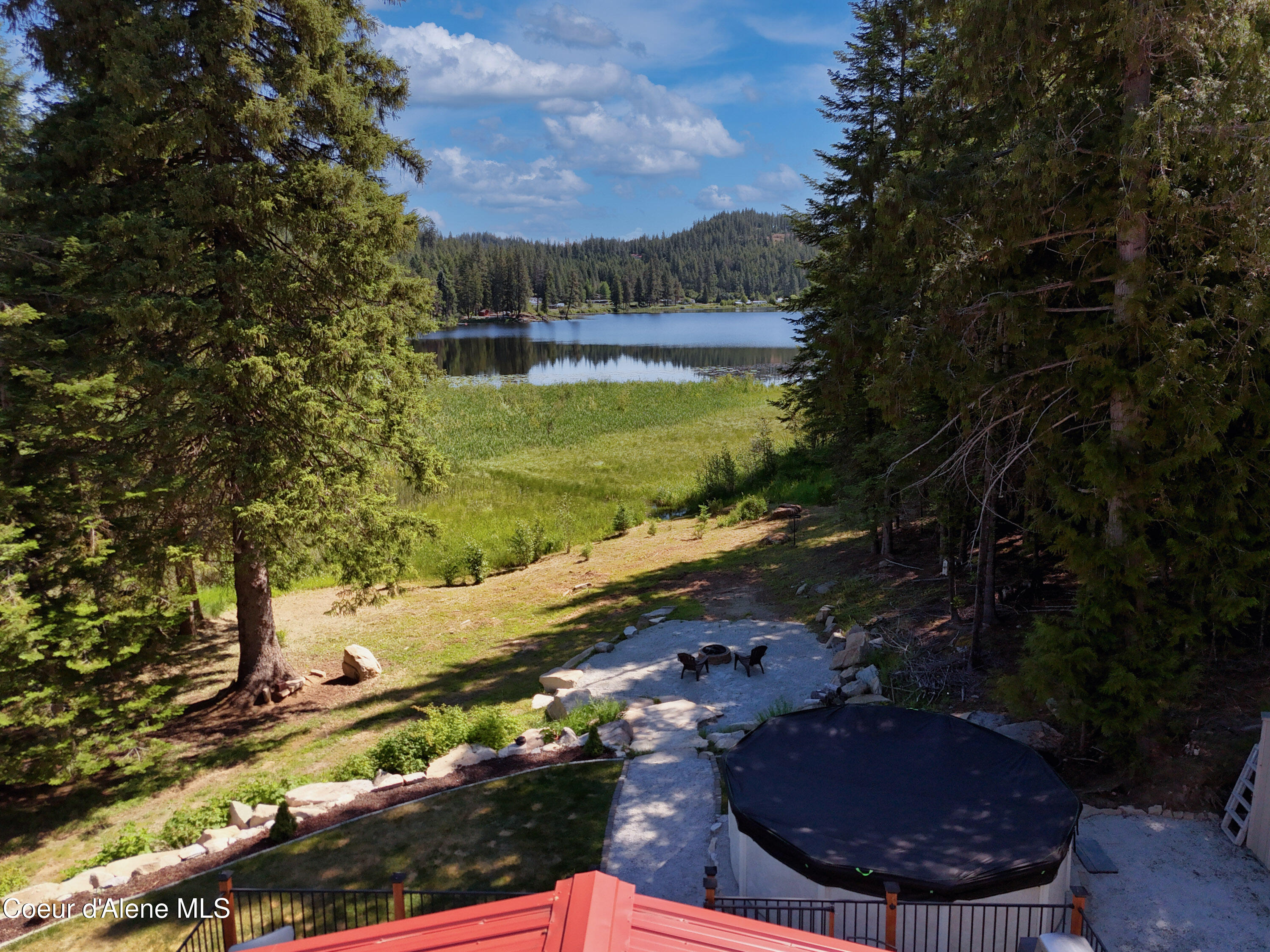 447 S Beaver Lake RD