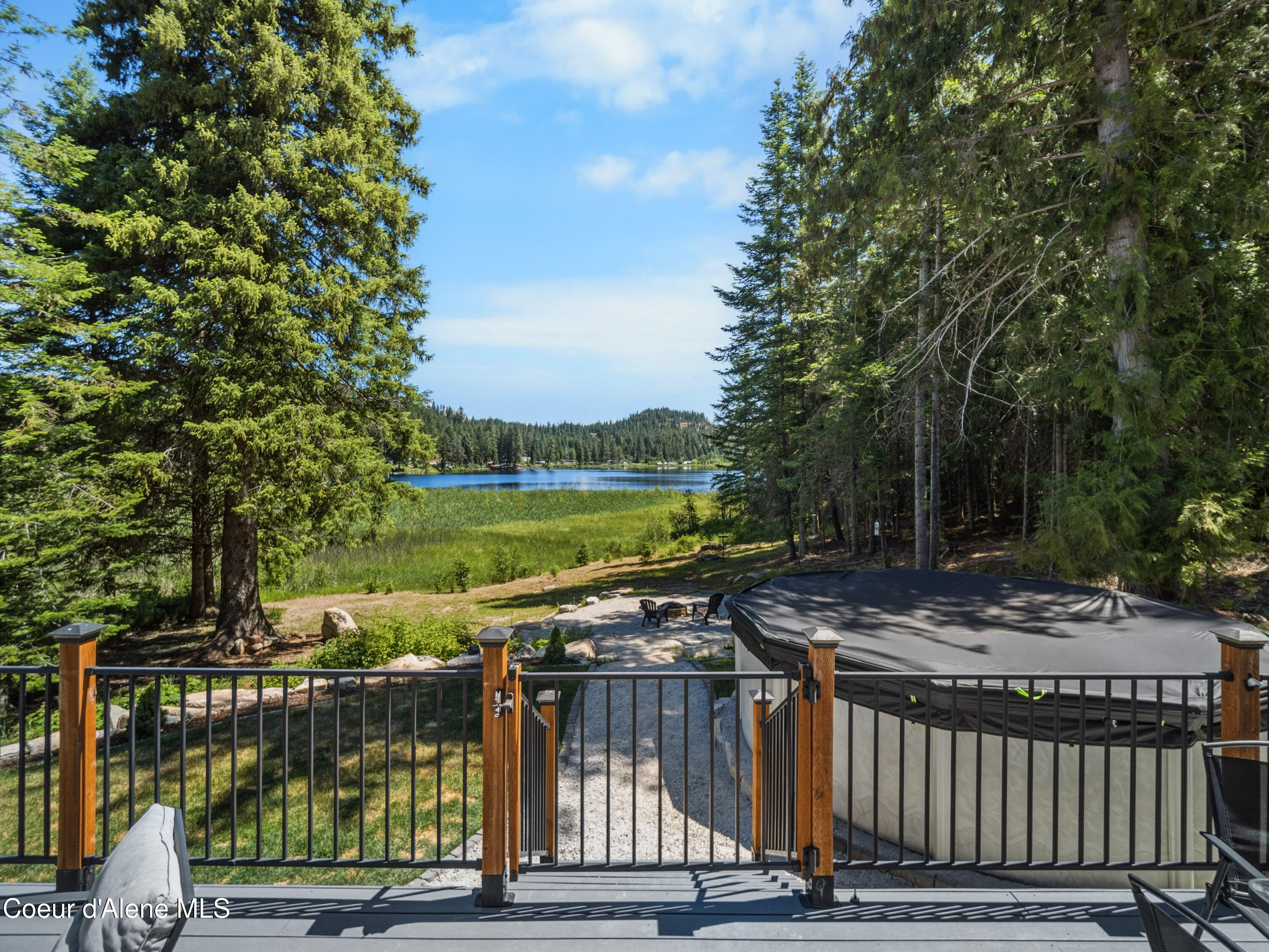 447 S Beaver Lake RD