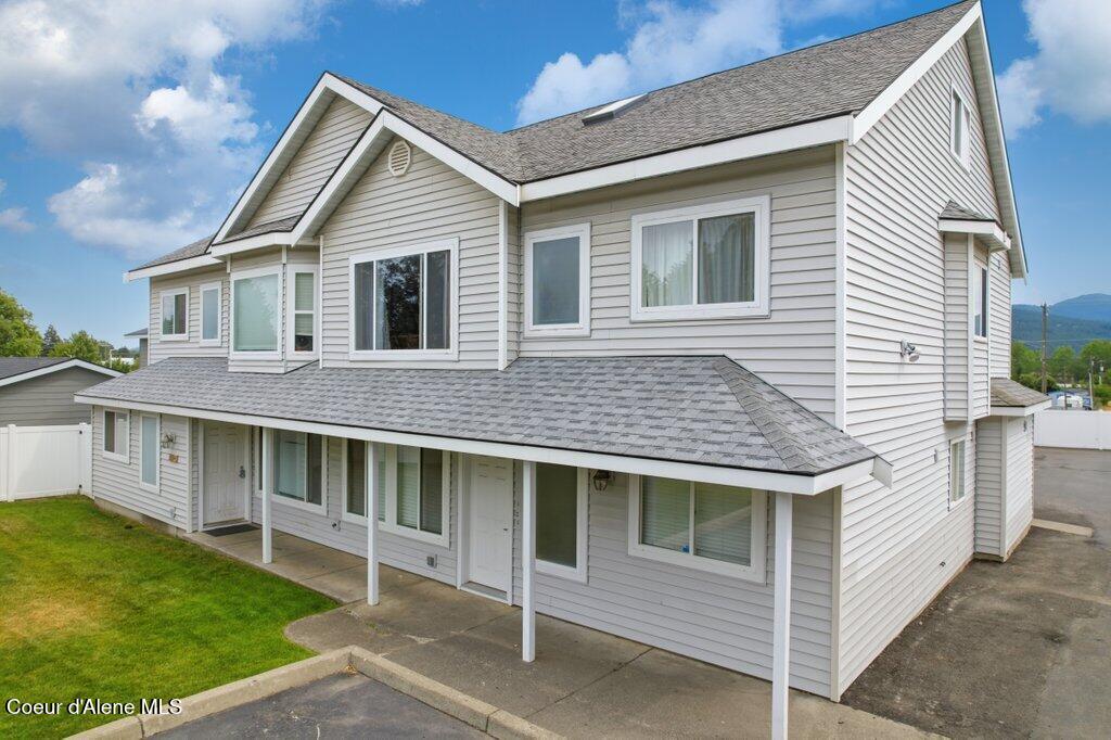 3398 W Lilac CT