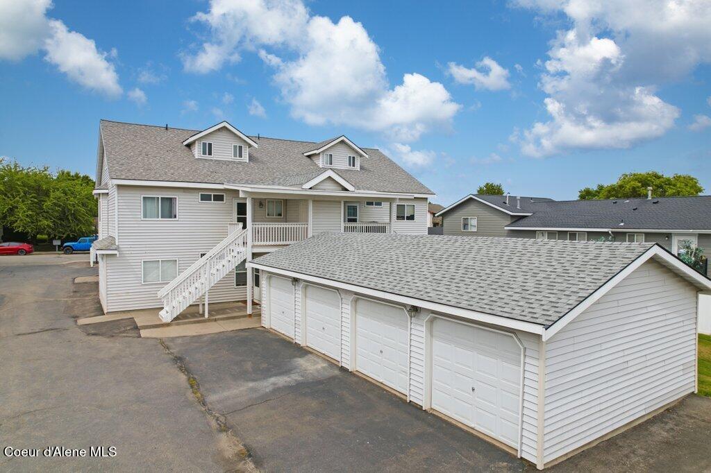 3398 W Lilac CT