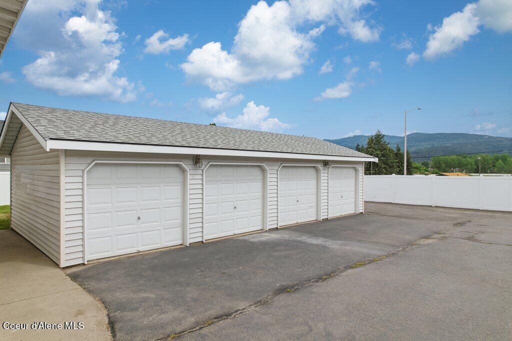 3398 W Lilac CT