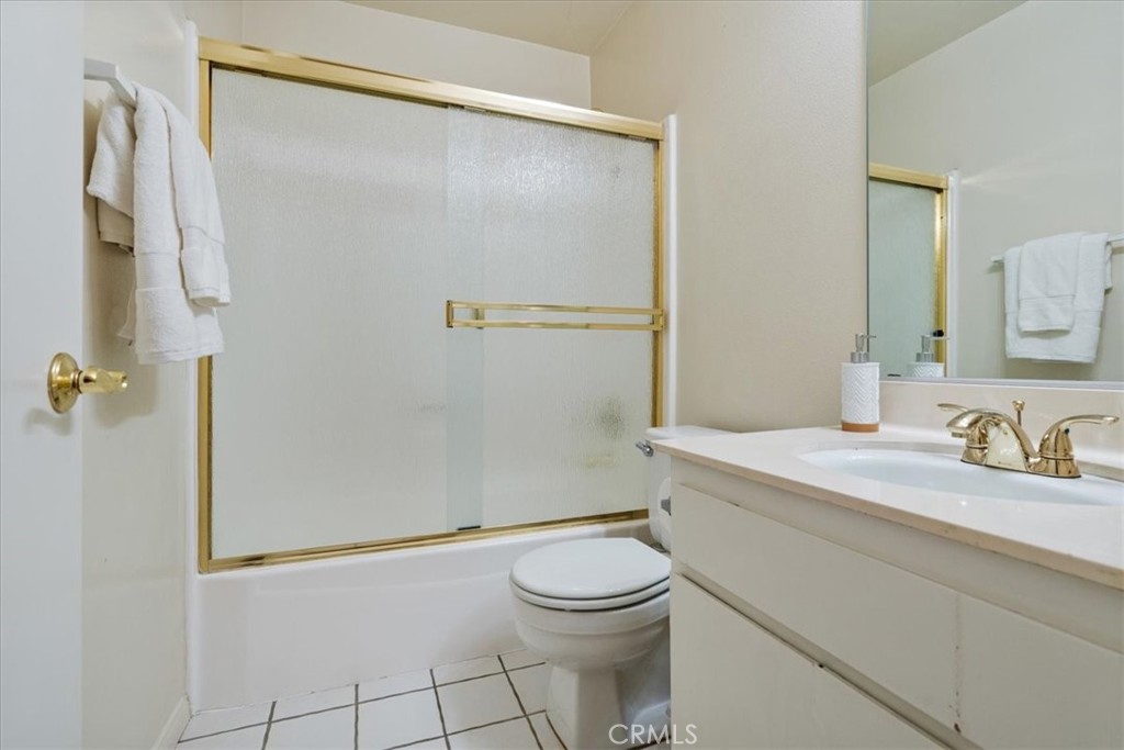 24769 Sand Wedge Lane