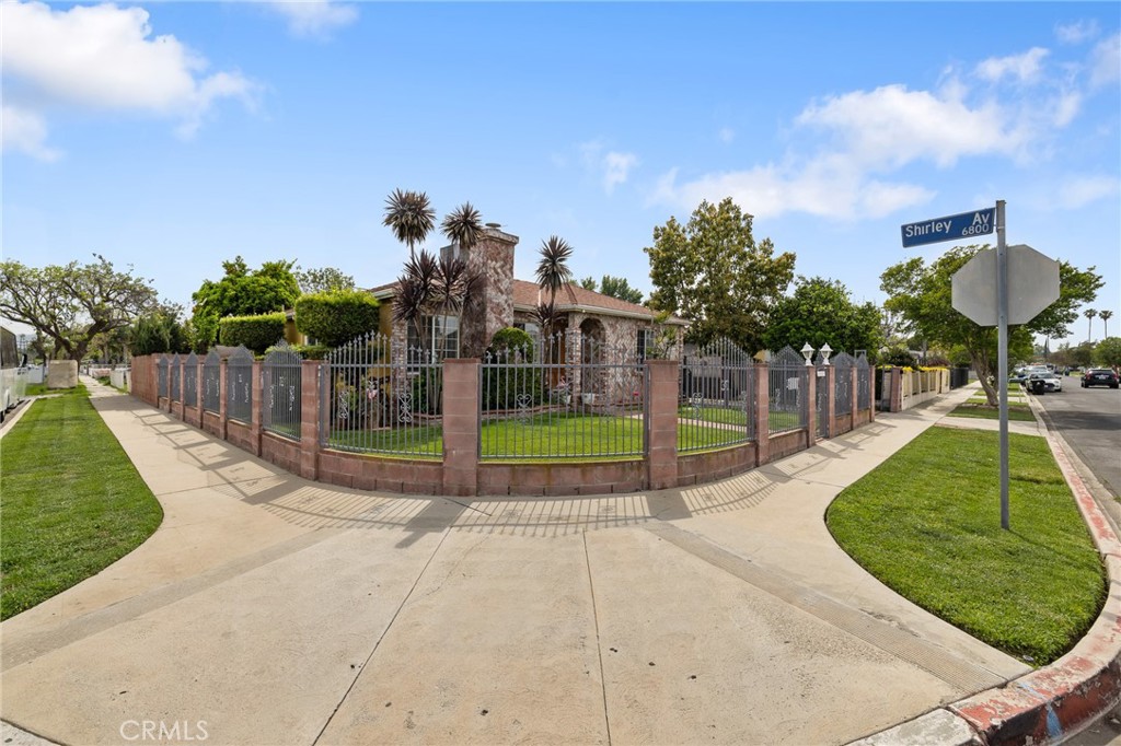19500 Bassett Street
