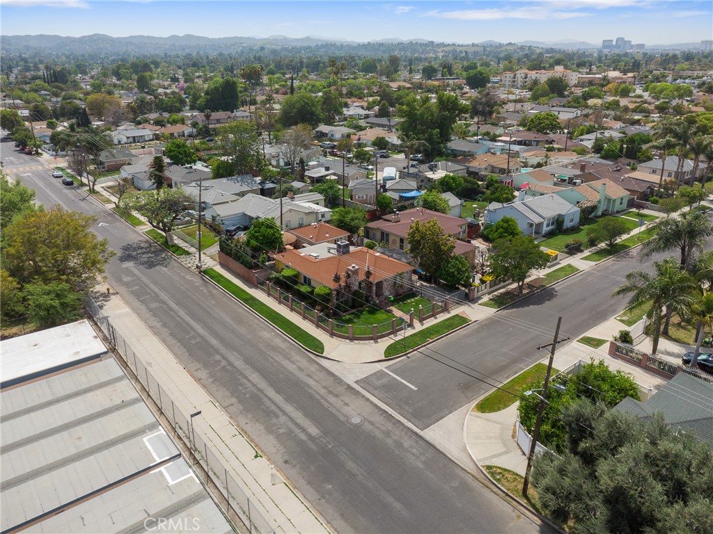19500 Bassett Street