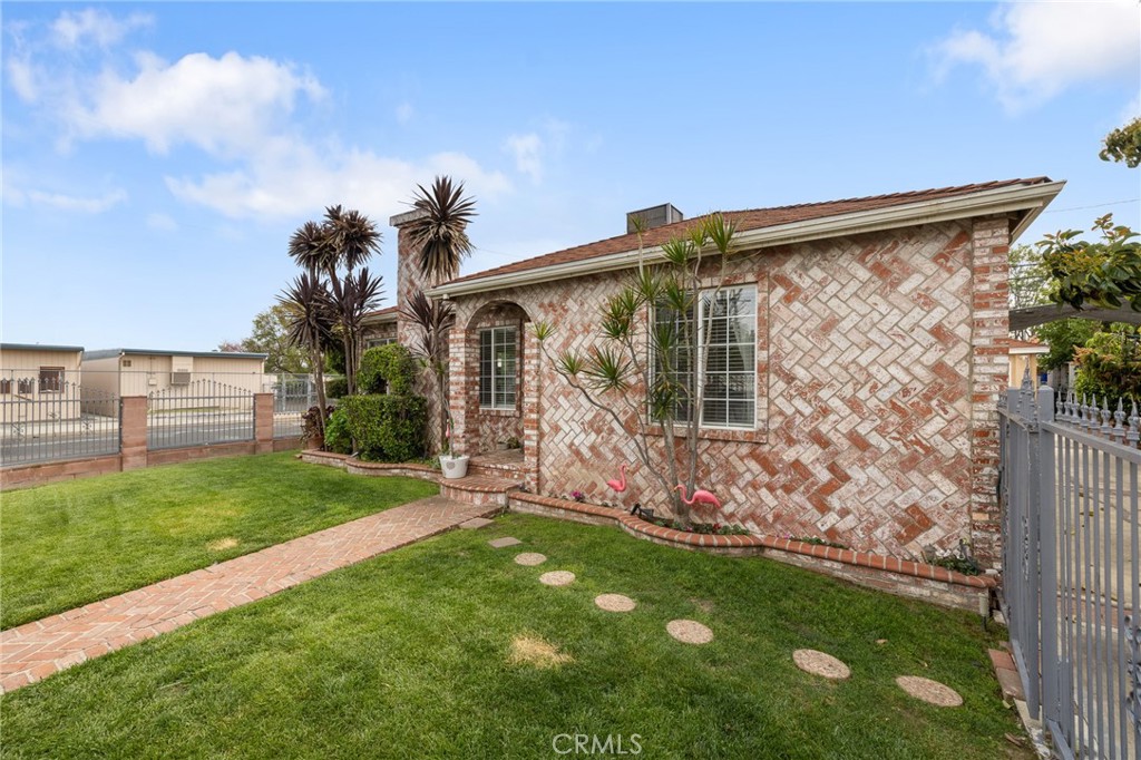 19500 Bassett Street