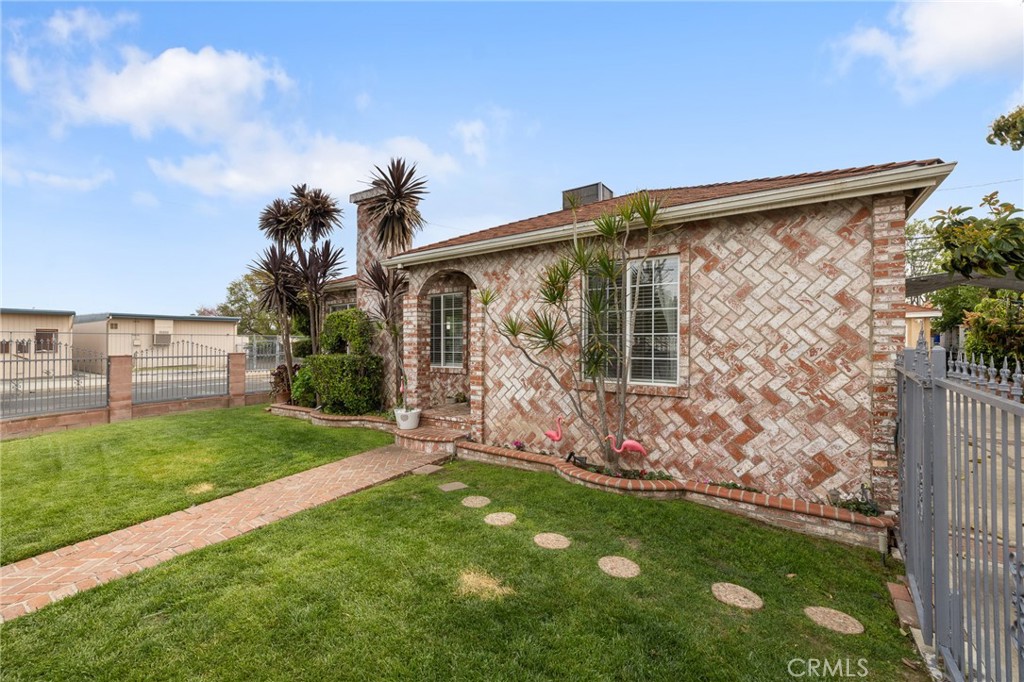 19500 Bassett Street