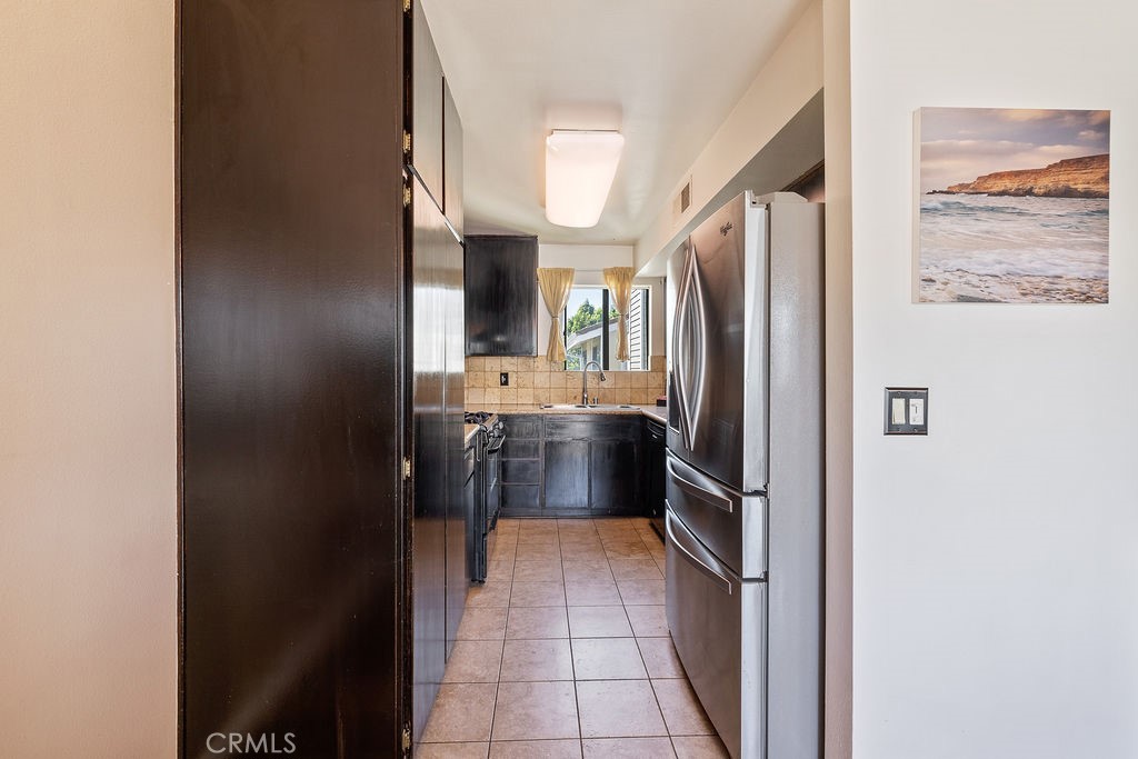 27066 Hidaway Avenue 6