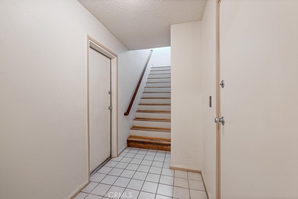 27066 Hidaway Avenue 6