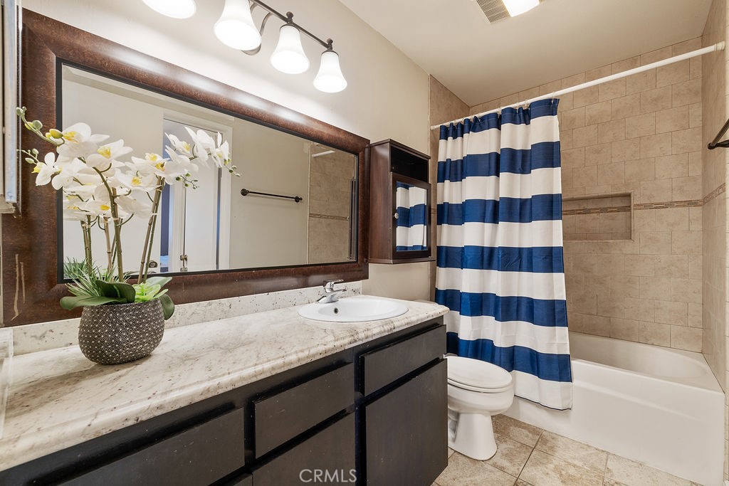 27066 Hidaway Avenue 6