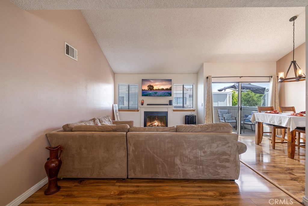 27066 Hidaway Avenue 6