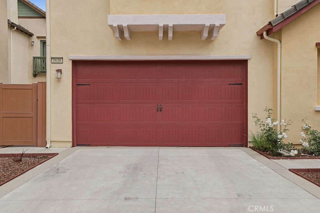 1616 Range Road