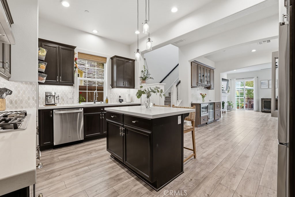 1616 Range Road