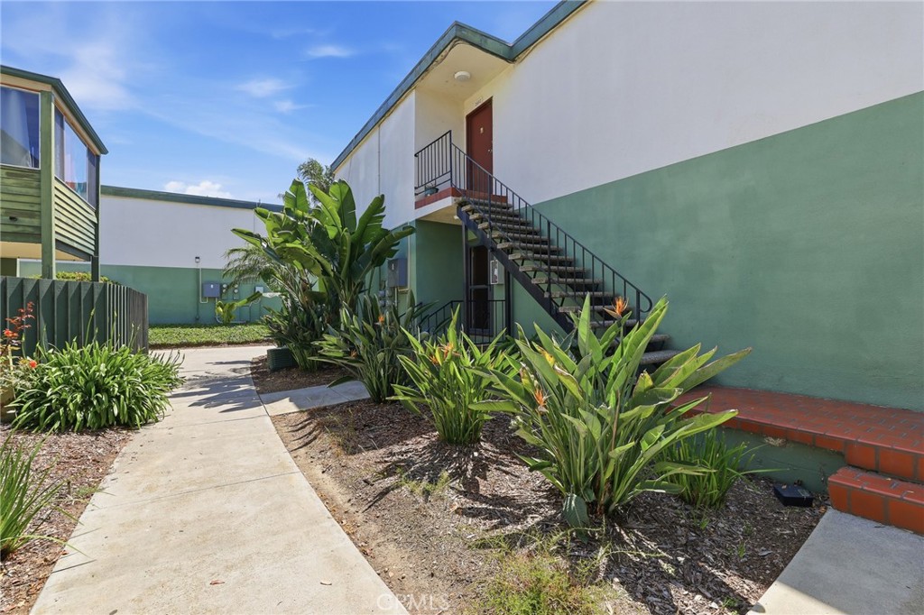 3700 Dean Drive 2401