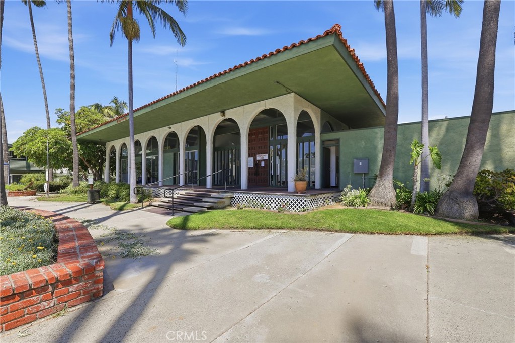 3700 Dean Drive 2401