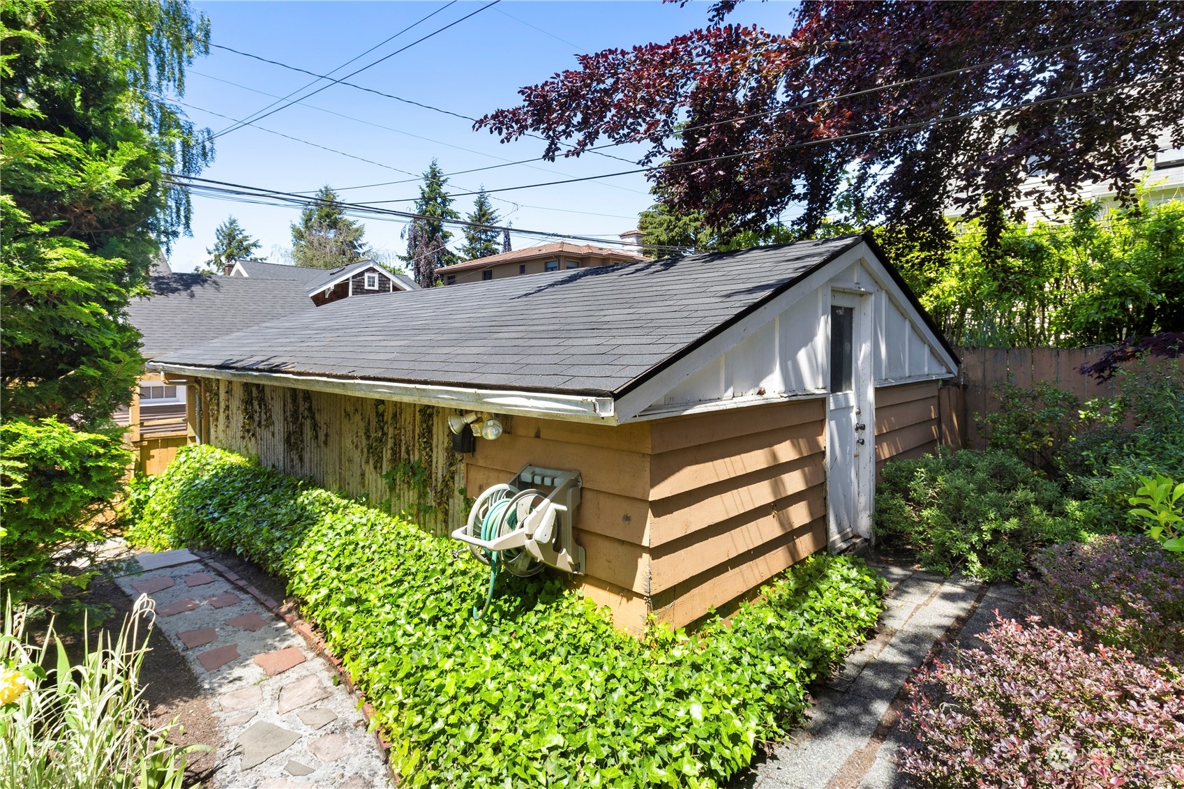 2649 45th Avenue SW