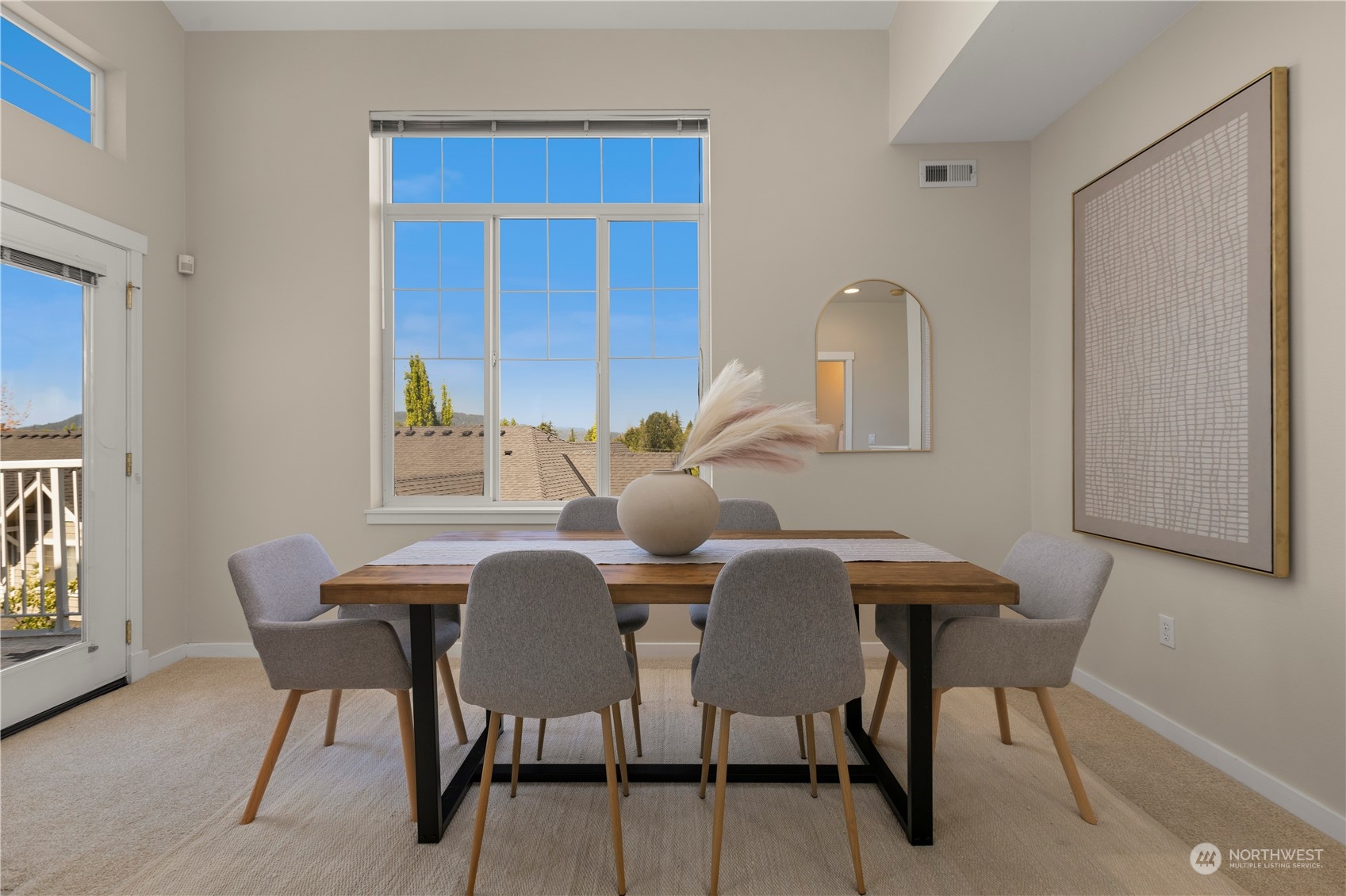 1601 NE Katsura Street Unit: 206